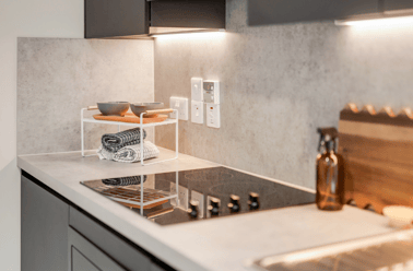 Luxury Studio Top Floor, Stanley Studios, 56 Brown Street, Central, Dundee - Image 2